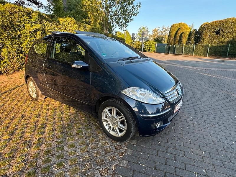 Blau Gebraucht 2006 Mercedes A200 Limousine | 1.499 € (Superpreis) - Bild 1/4