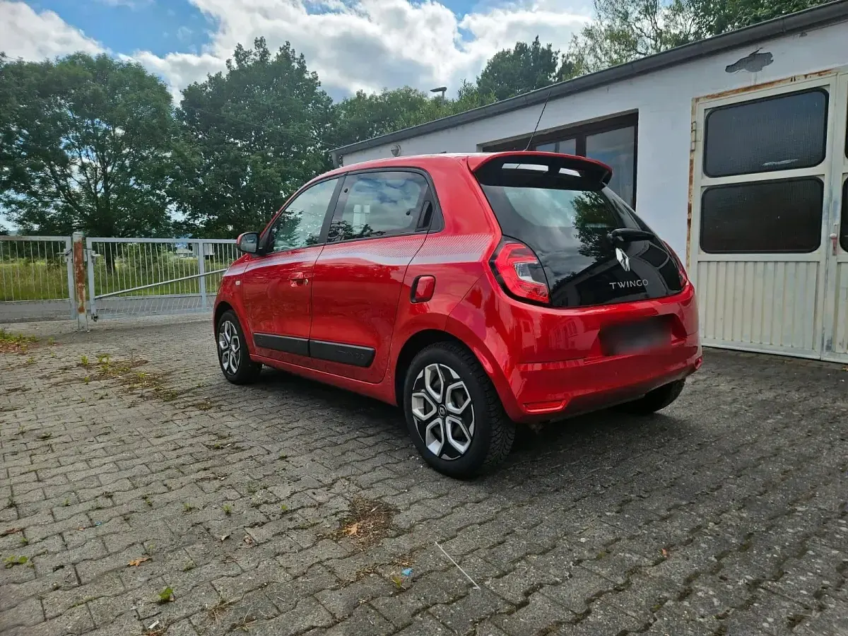 Gebraucht Renault Twingo SE 73 PS (53 kW) 2019 Andere farben Kleinwagen