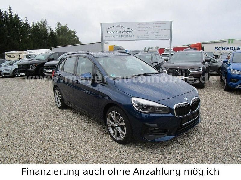Blau Gebraucht 2021 BMW 218 Active Tourer Sport Line Van / Kleinbus | 19.999 € (Guter Preis) - Bild 1/4