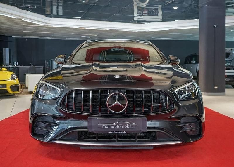 Grau Gebraucht 2022 Mercedes E53 AMG AMG Limousine | 52.490 € - Bild 1/4
