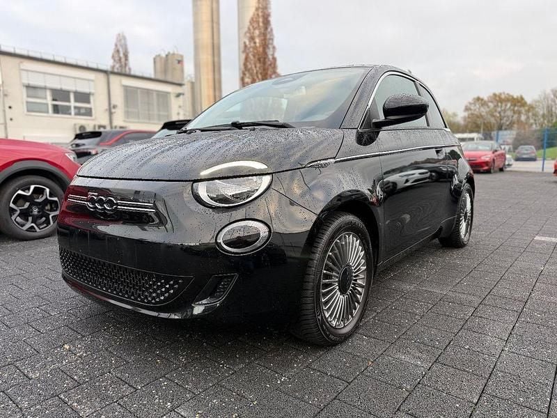 Grün Gebraucht 2023 Fiat 500e Style Limousine | 15.570 € (Superpreis) - Bild 1/4