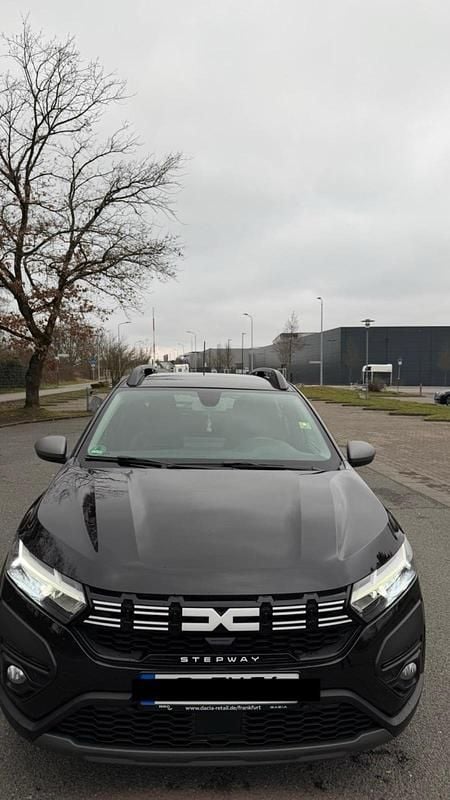 Gebraucht Dacia Sandero Stepway 91 PS (66 kW) 2023 Schwarz SUV