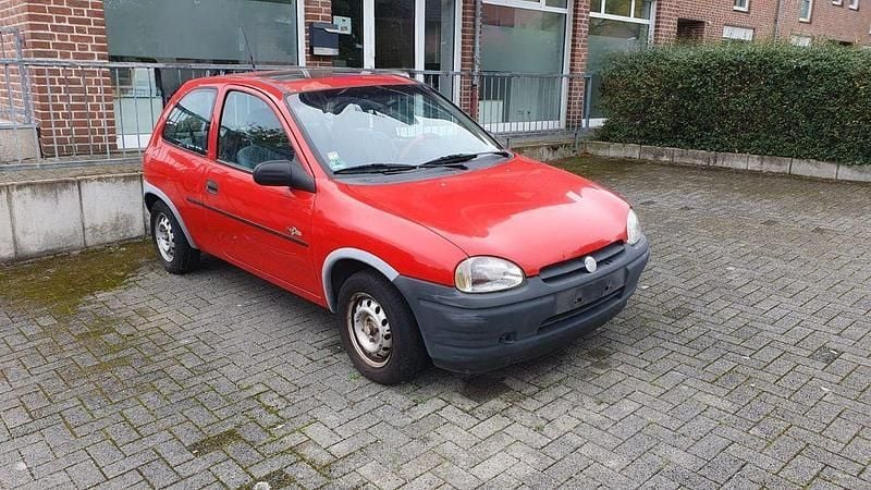 Rot Gebraucht 1996 Opel Corsa Slam Kleinwagen | 599 € (Guter Preis) - Bild 1/4