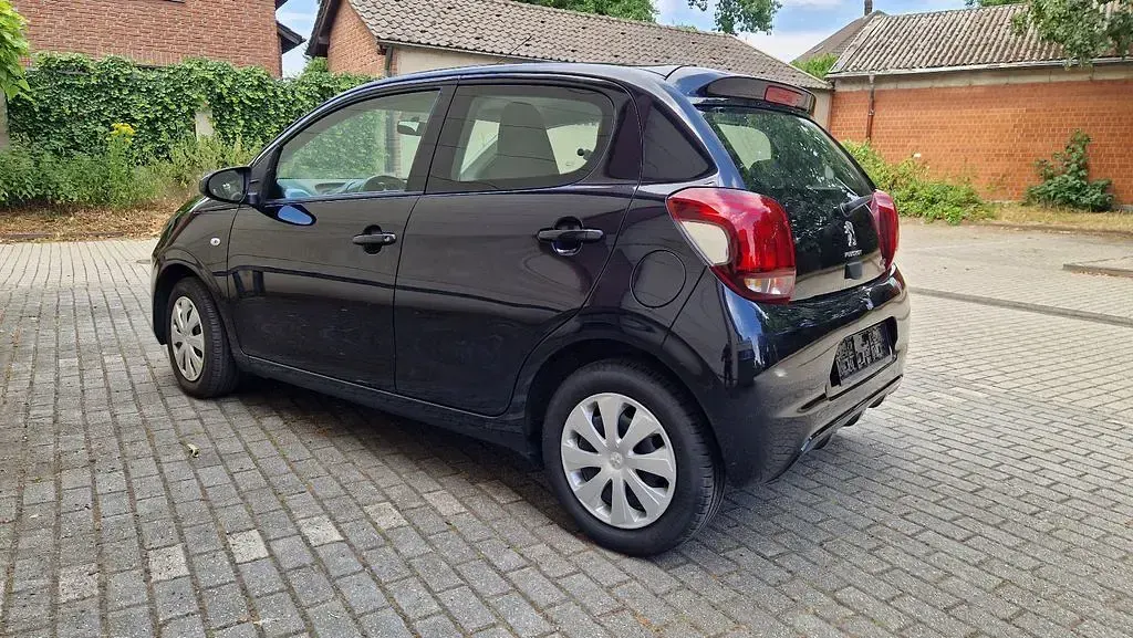 Gebraucht Peugeot 108 Active 69 PS (50 kW) 2018 Schwarz Limousine