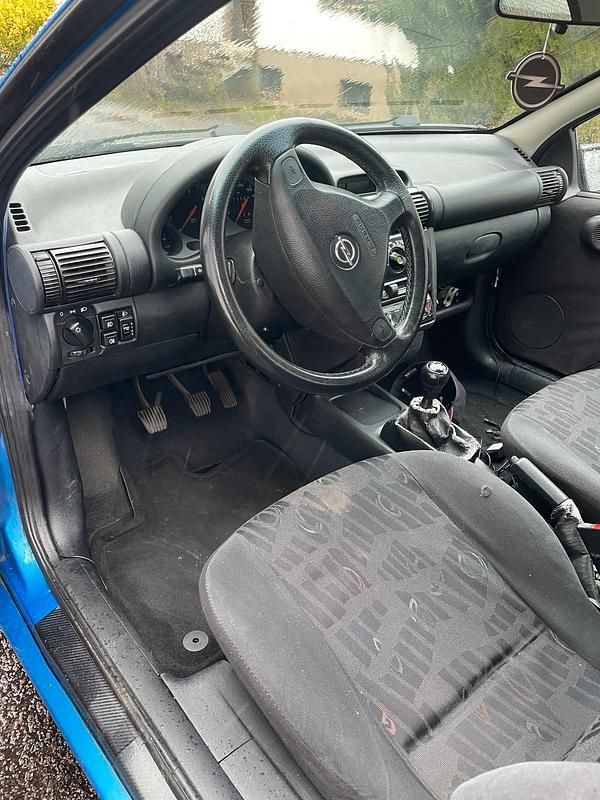 Gebraucht Opel Tigra 90 PS (66 kW) 1999 Blau Coupé