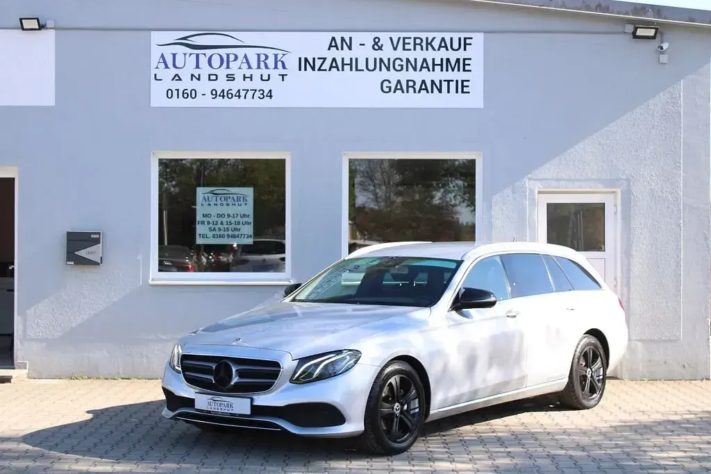 Usata Mercedes E220 194 CV (142 kW) 2017 Argento Berlina