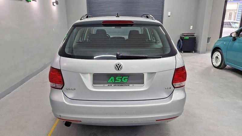 Gebraucht VW Golf VI Trendline 105 PS (77 kW) 2013 Silber Kleinwagen