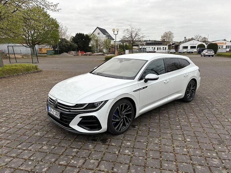 Weiß Gebraucht 2023 VW Arteon R Kombi | 36.990 € (Fairer Preis) - Bild 1/4