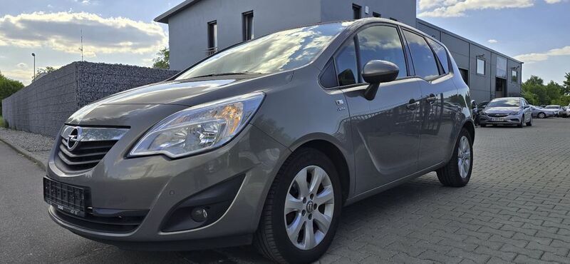 Braun Gebraucht 2013 Opel Meriva Active Van / Kleinbus | 4.490 € (Guter Preis) - Bild 1/4
