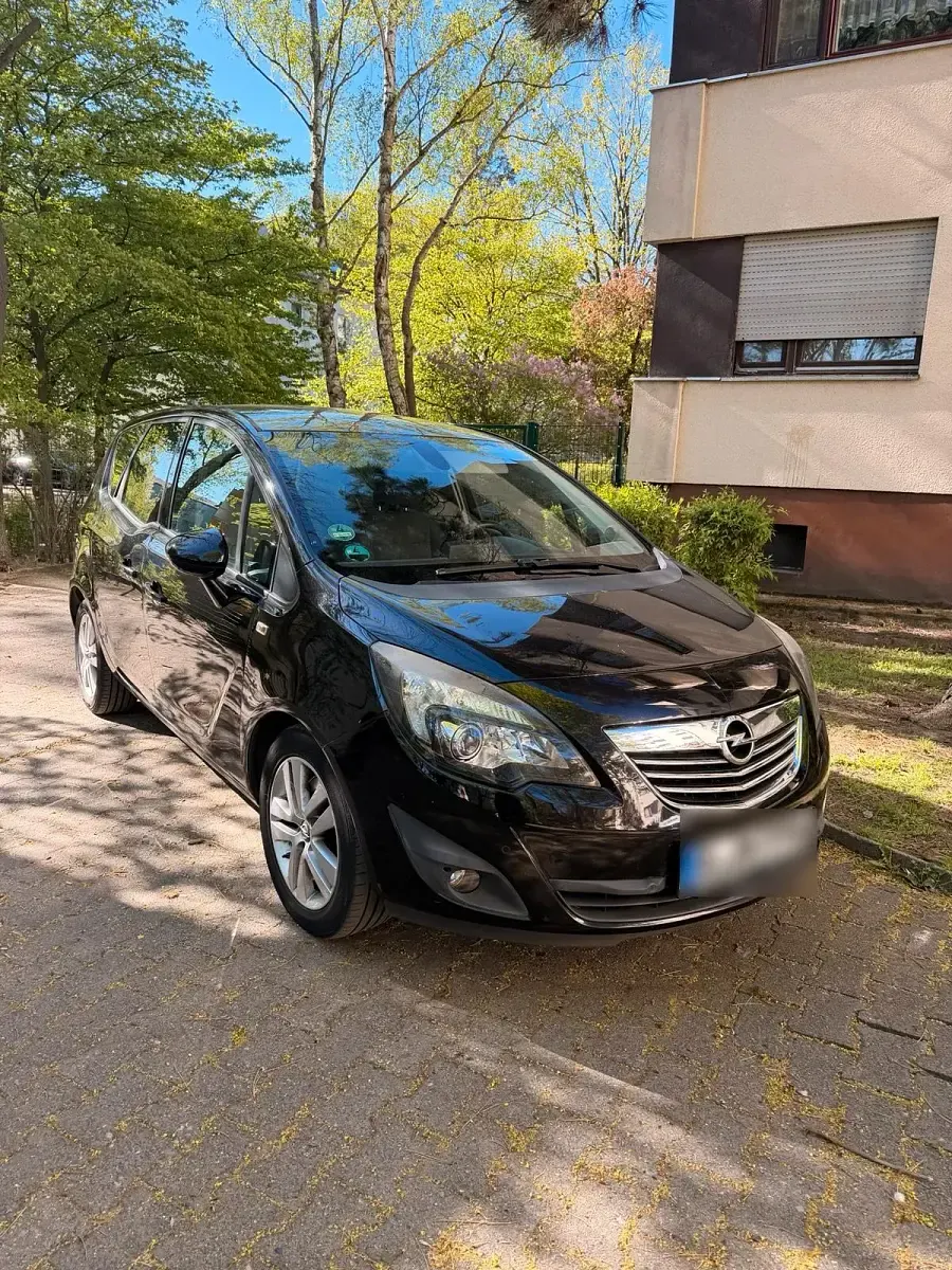 Gebraucht Opel Meriva 131 PS (96 kW) 2011 Schwarz Van / Kleinbus