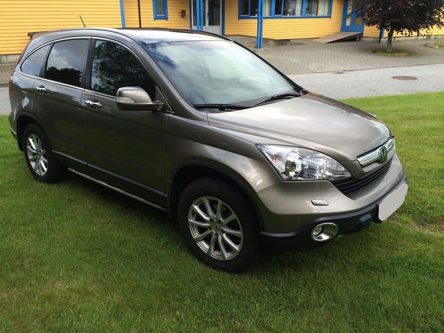 Grau metallic Gebraucht 2008 Honda CR-V Executive SUV | 10.700 € (Etwas zu teuer) - Bild 1/4