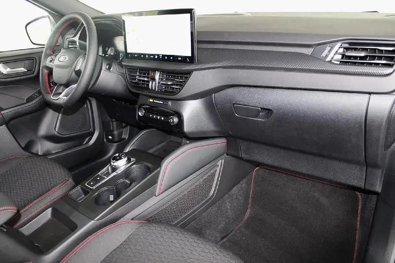 Gebraucht Ford Kuga ST-Line 184 PS (135 kW) 2024 Agate black metallic SUV