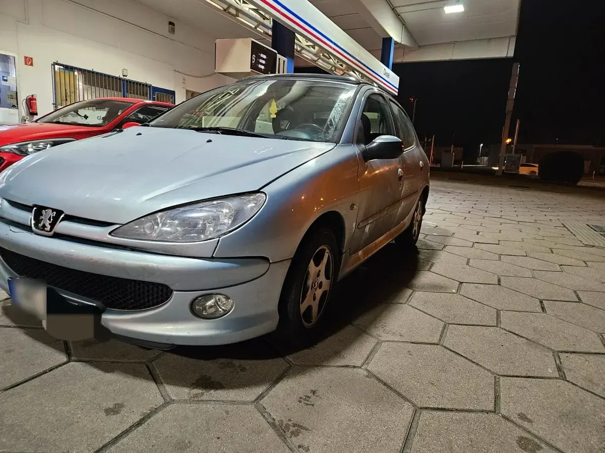 Gebraucht Peugeot 206 88 PS (64 kW) 2006 Grau Kleinwagen
