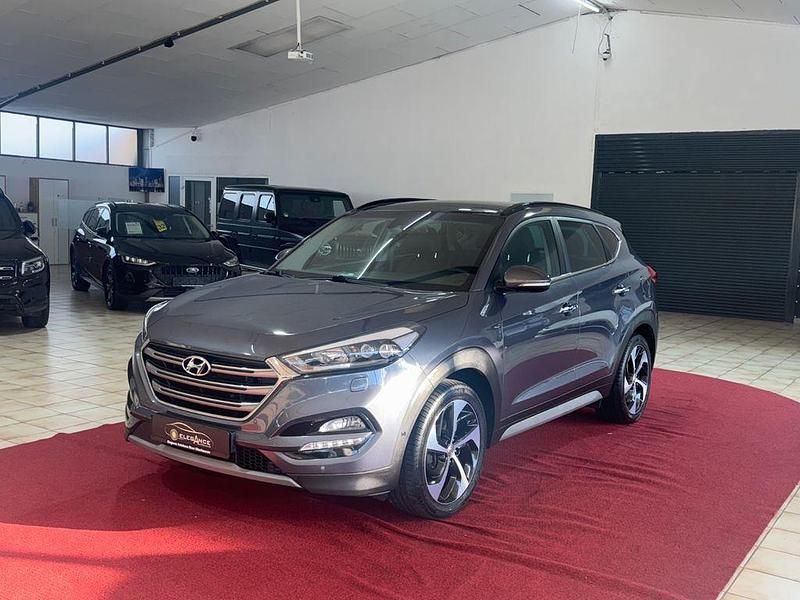Grau Gebraucht 2017 Hyundai Tucson Premium SUV | 16.900 € (Fairer Preis) - Bild 1/4