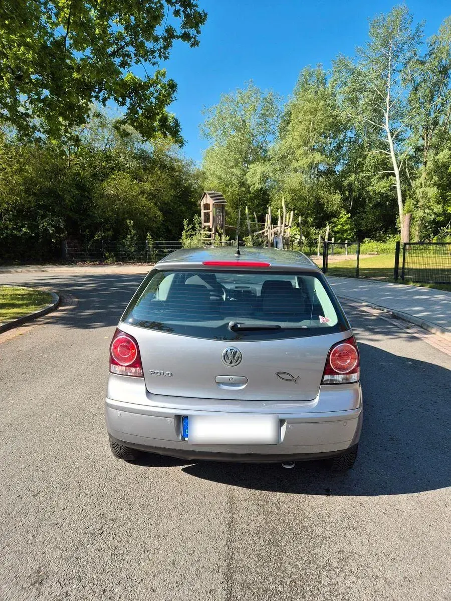 Gebraucht VW Polo Trendline 55 PS (40 kW) 2006 Silber Kleinwagen