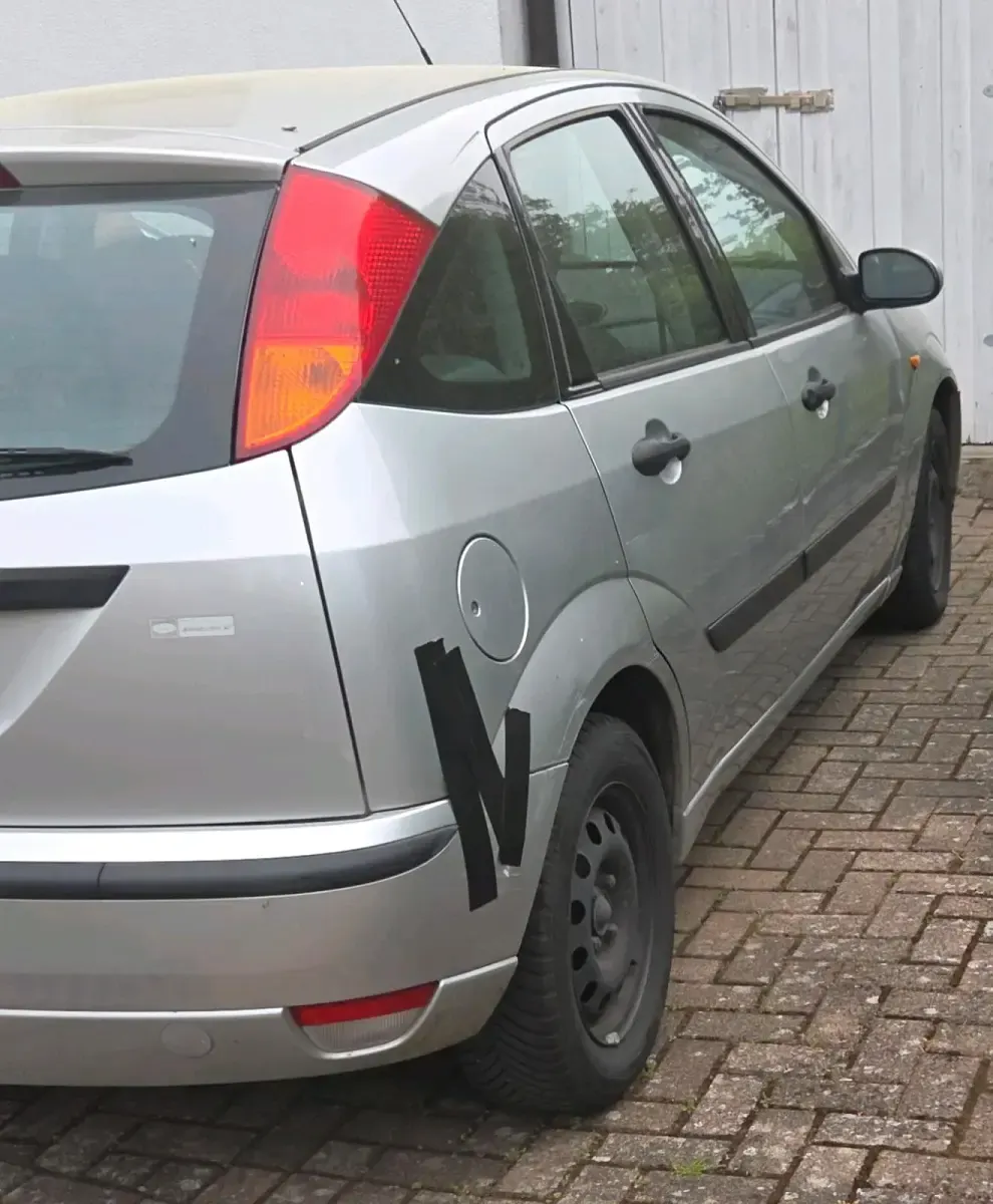 Brugt Ford Focus 101 HK (74 kW) 2003 Sølv Hatchback