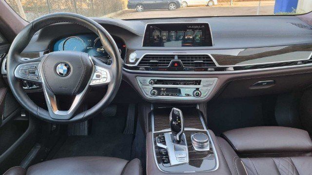 Gebraucht BMW 740 258 PS (189 kW) 2017 Schwarz Limousine