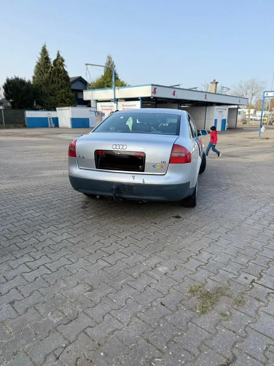 Gebraucht Audi A6 125 PS (91 kW) 2000 Limousine