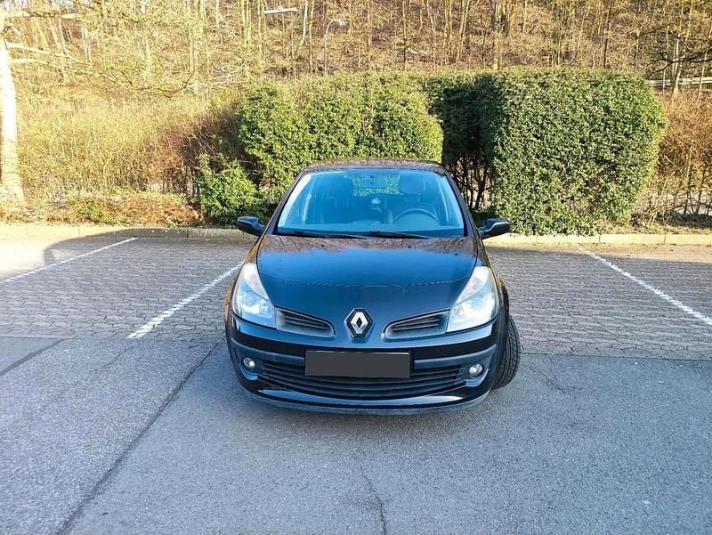 Gebraucht Renault Clio III 88 PS (64 kW) 2007 Schwarz Kleinwagen