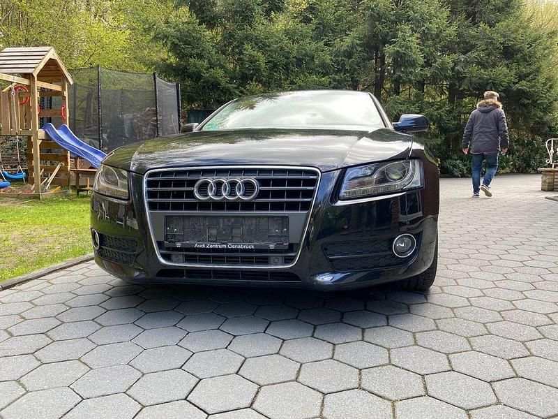 Schwarz Gebraucht 2011 Audi A5 Coupé | 9.500 € (Fairer Preis) - Bild 1/4