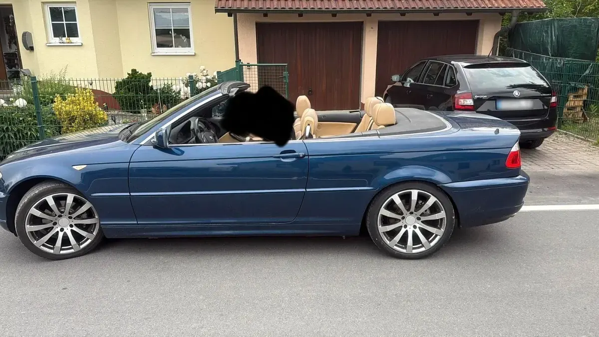 Gebraucht BMW 320 Cabriolet 170 PS (125 kW) 2004 Blau Cabrio