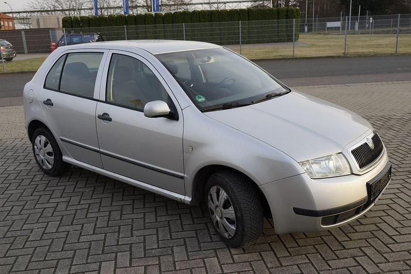 Gebraucht Skoda Fabia Comfort 54 PS (39 kW) 2003 Silber Limousine