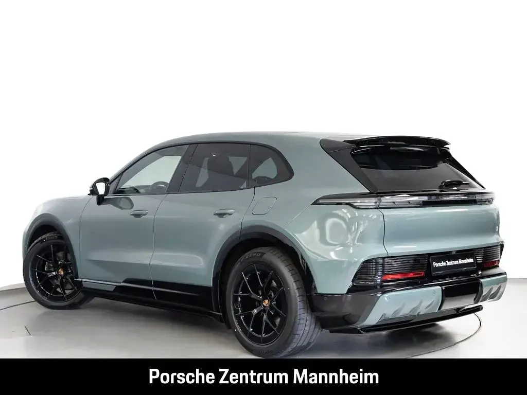 Gebraucht Porsche Cayenne Electric Chrono 325 kW (442 PS) 2026 Gruen SUV
