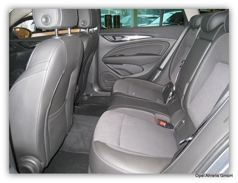 Gebraucht Opel Insignia Innovation 170 PS (125 kW) 2018 Grau Kombi