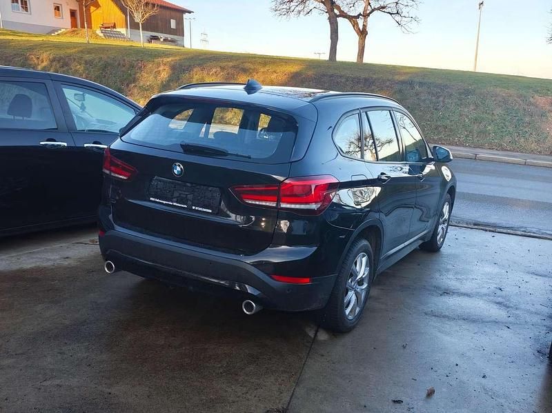 Gebraucht BMW X1 Advantage 150 PS (110 kW) 2019 Black saphire met. SUV