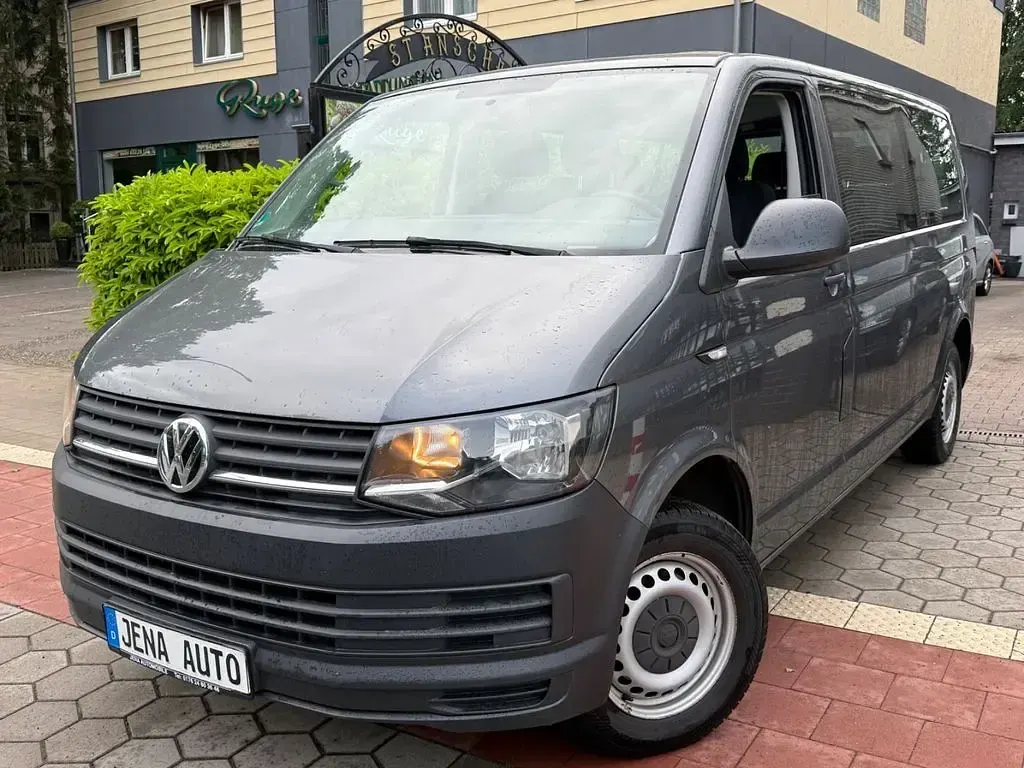 Gebraucht VW T6 102 PS (75 kW) 2016 Grau Van