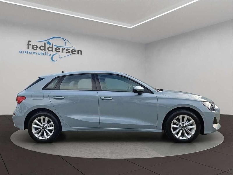 Gebraucht Audi A3 150 PS (110 kW) 2025 Pfeilgrau perleffekt Limousine