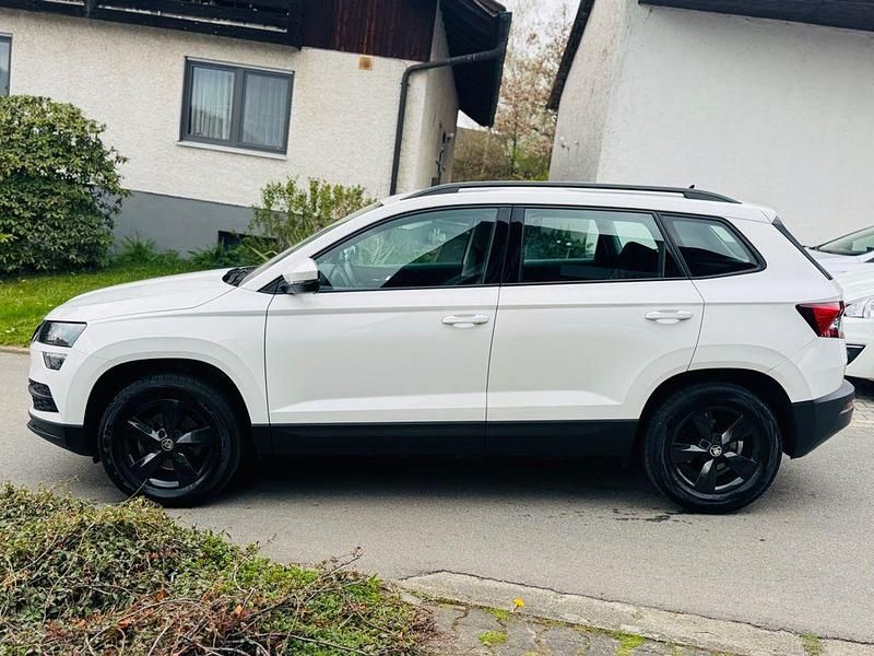 Gebraucht Skoda Karoq Active 116 PS (85 kW) 2019 Weiß SUV