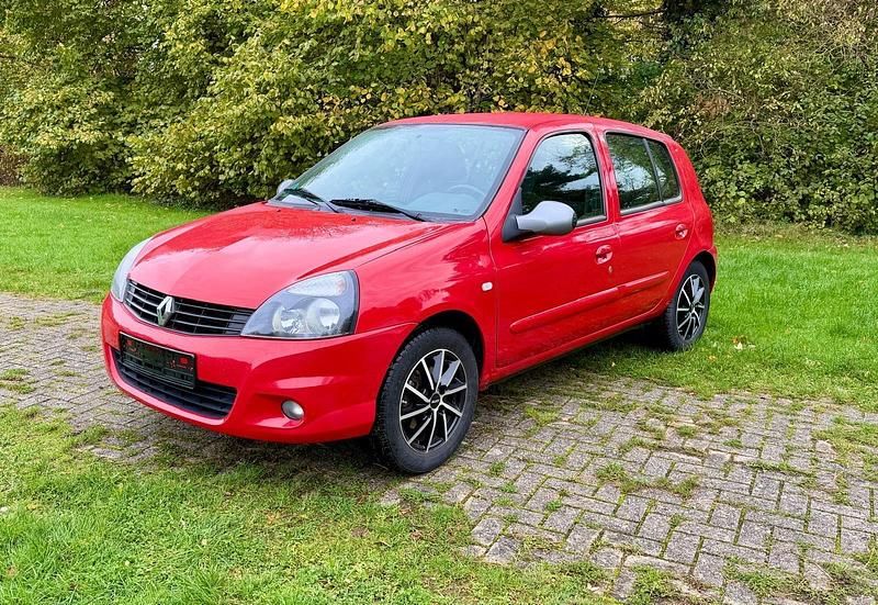 Rot Gebraucht 2012 Renault Clio IV Campus Kleinwagen | 2.600 € (Superpreis) - Bild 1/4