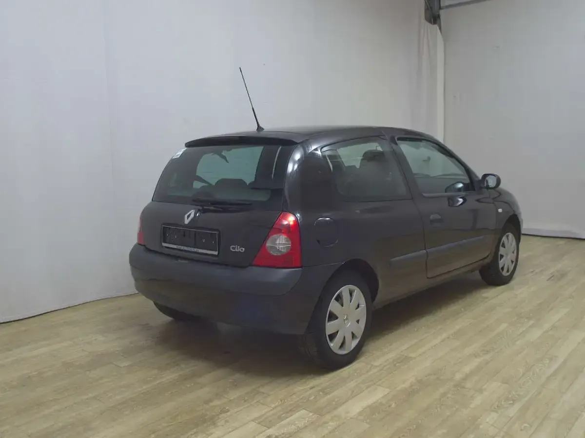 Gebraucht Renault Clio II 58 PS (42 kW) 2004 Schwarz metallic Limousine