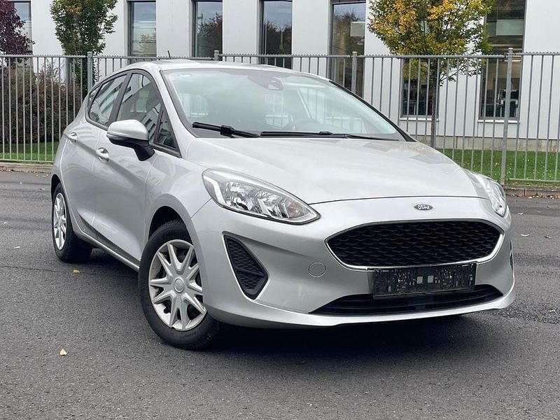 Silber Gebraucht 2019 Ford Fiesta Trend Kleinwagen | 8.700 € (Fairer Preis) - Bild 1/4