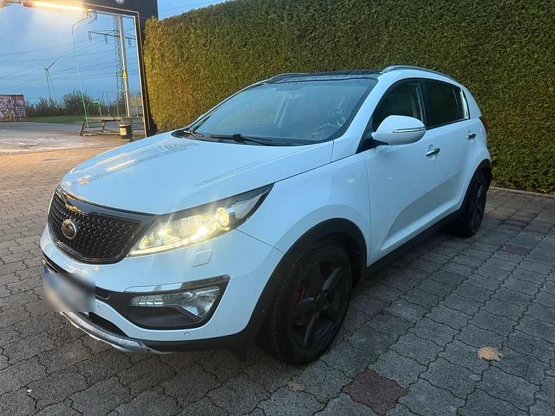 Weiß Gebraucht 2013 Kia Sportage SUV | 8.999 € (Fairer Preis) - Bild 1/4