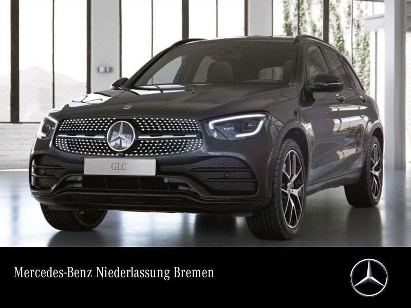 Grau Gebraucht 2020 Mercedes GLC200 AMG SUV | 38.990 € (Etwas zu teuer) - Bild 1/3