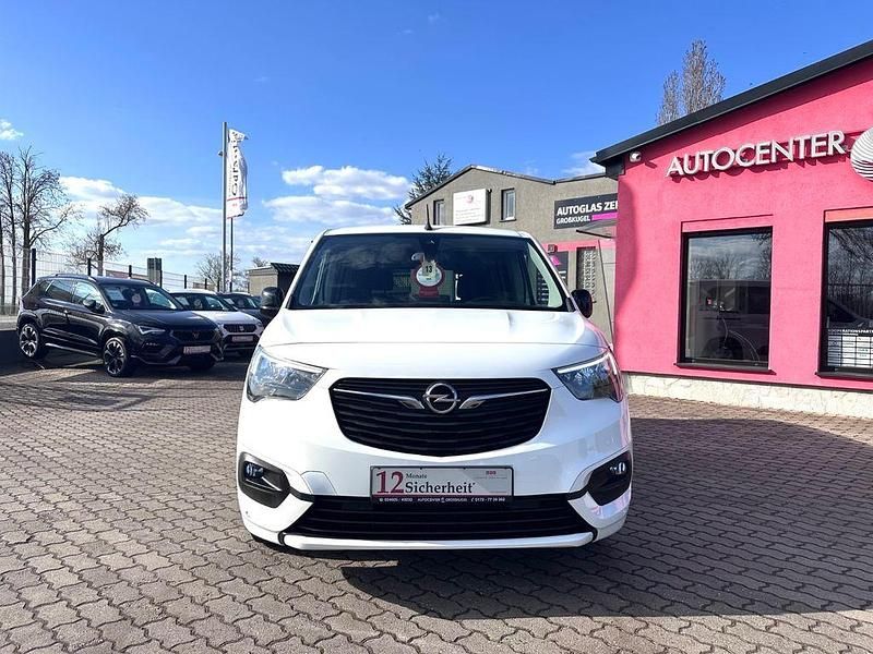 Gebraucht Opel Combo Life Elegance 131 PS (96 kW) 2022 Weiß Limousine