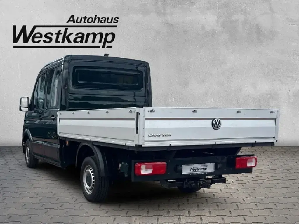 Gebraucht VW Crafter 140 PS (102 kW) 2022 Ontario green Van
