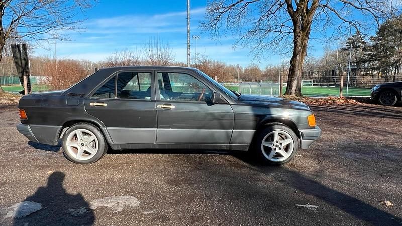 Gebraucht Mercedes 190 1989 Schwarz Limousine