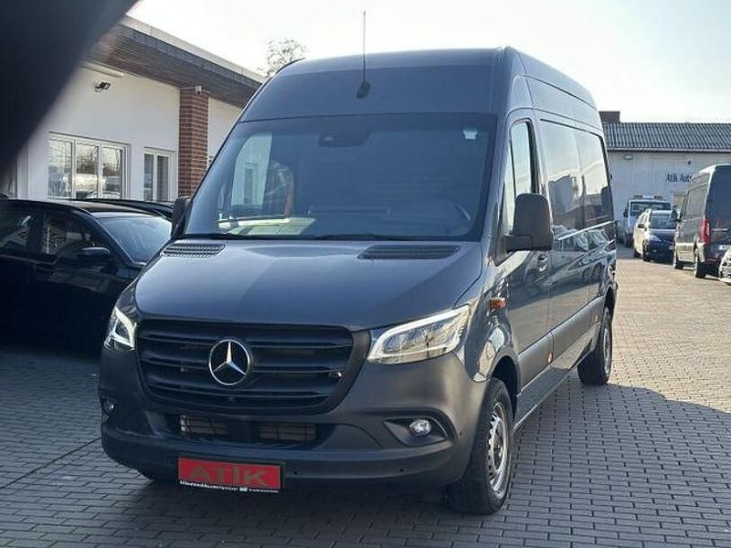 Gebraucht Mercedes Sprinter 150 PS (110 kW) 2023 Amazon dunkelgrau (metallic) Van