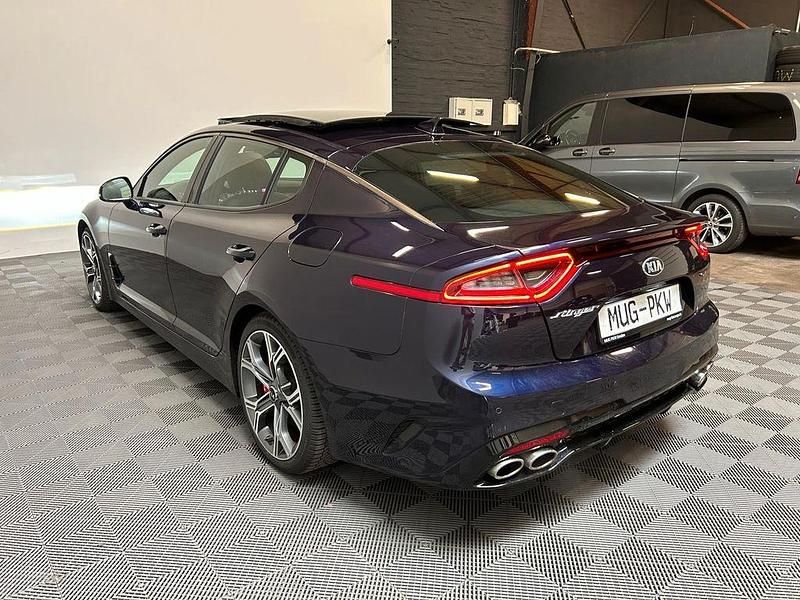 Gebraucht Kia Stinger GT 370 PS (272 kW) 2018 Blau Kleinwagen