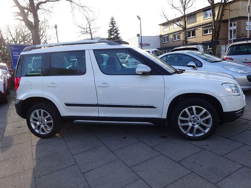Gebraucht Skoda Yeti 110 PS (80 kW) 2011 Weiß SUV