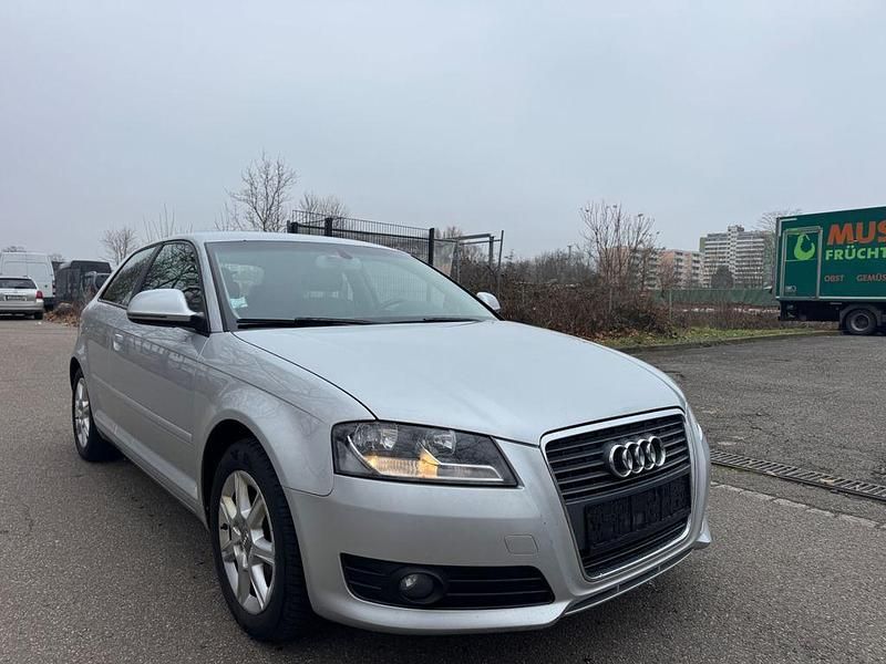 Silber Gebraucht 2009 Audi A3 Ambiente Kleinwagen | 3.000 € (Guter Preis) - Bild 1/4