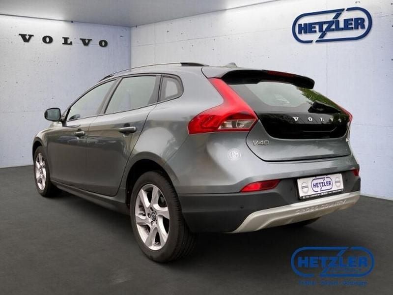 Gebraucht Volvo V40 CC You! 114 PS (83 kW) 2015 Grau Kombi