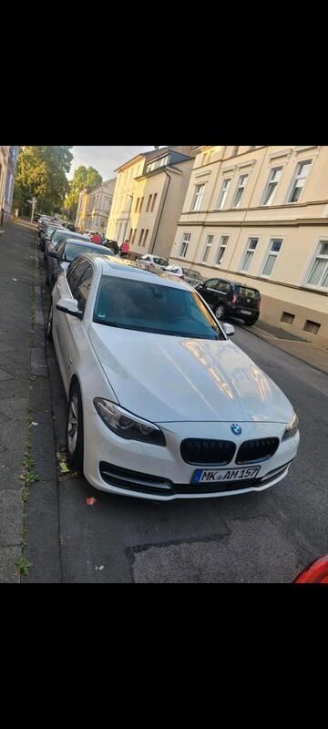 Weiß Gebraucht 2014 BMW 520 Kombi | 13.450 € (Fairer Preis) - Bild 1/4