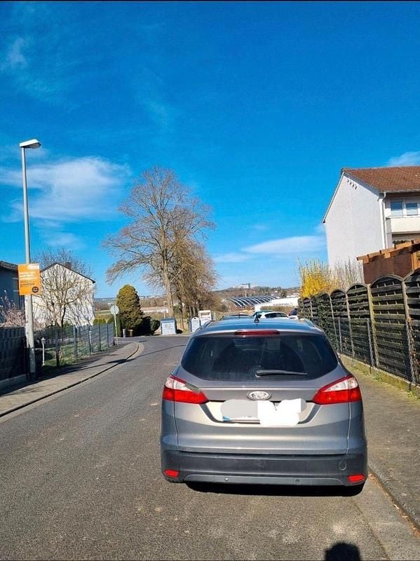 Gebraucht Ford Focus Titanium 116 PS (85 kW) 2012 Andere farben Kombi