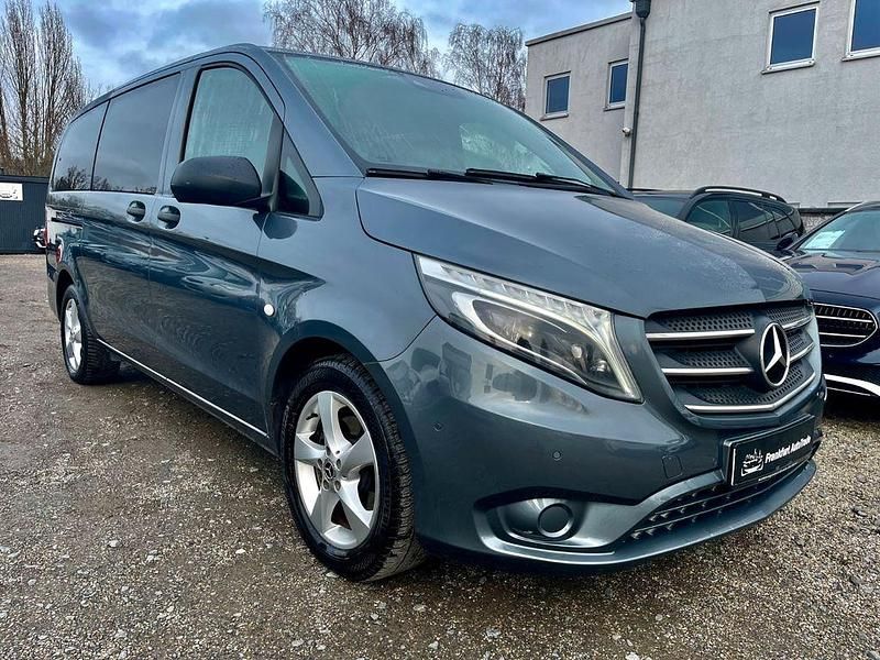 Grau Gebraucht 2018 Mercedes Vito Edition Van | 19.650 € - Bild 1/4