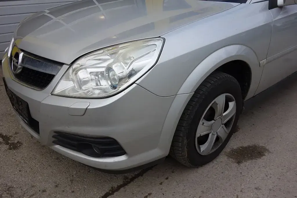 Gebraucht Opel Vectra Edition 155 PS (114 kW) 2006 Silber Limousine