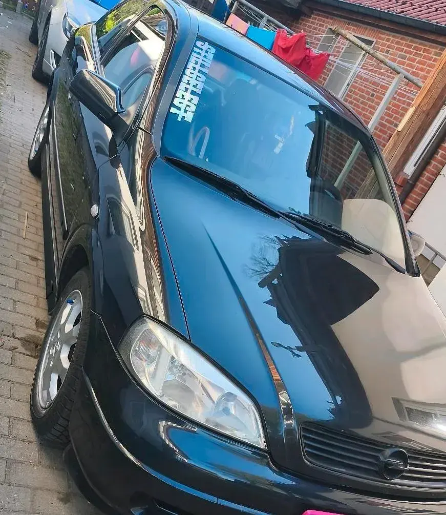 Gebraucht Opel Astra 101 PS (74 kW) 2000 Schwarz Coupé
